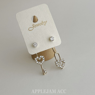 韩国进口 复古小巧精致 水钻爱心 钥匙锁不对称AB款后挂耳钉