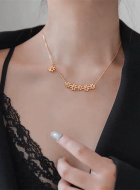 小雏菊项链女2025新款爆款轻奢小众高级感锁骨链饰品秋冬气质百搭