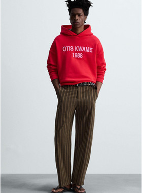 Z秋季新品 男装 休闲宽松棉质字母刺绣连帽卫衣红色 1277326 600