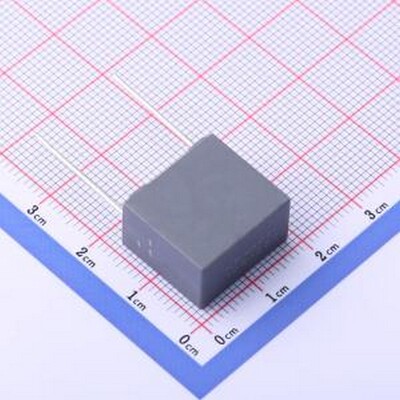 C322E105J60C000 聚丙烯膜电容(CBB) 1uF ±5% 250V 插件,P=15mm