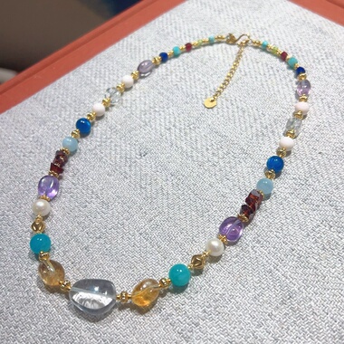 多巴胺彩色水晶半宝石串珠项链