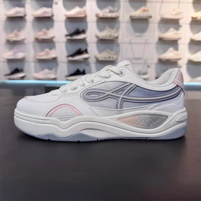 安踏烈焰板鞋女鞋2026春季新款透气百搭休闲鞋3运动鞋子122628094