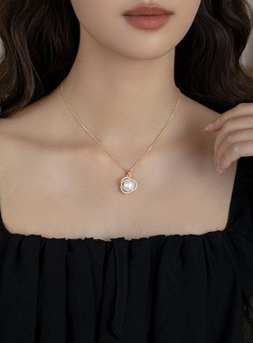 简约气质珍珠吊坠项链女小众高级感设计锁骨链2025年新款爆款颈链