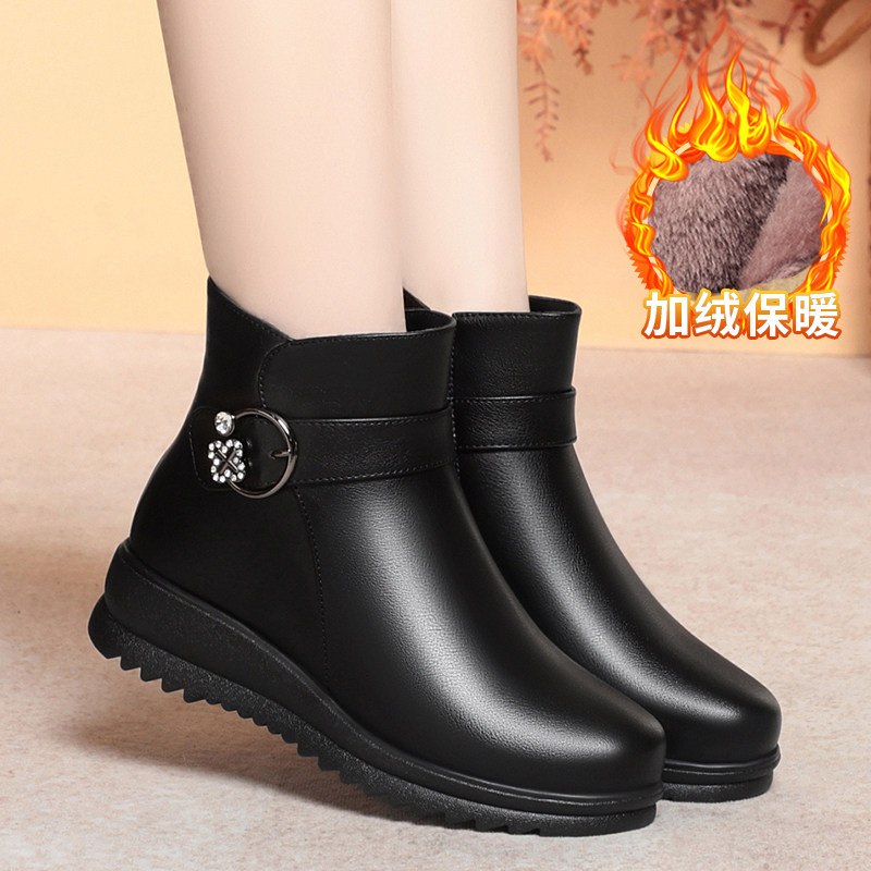 冬季新款加绒保暖中老年妈妈棉鞋女士棉靴真皮软底防滑平底短靴女
