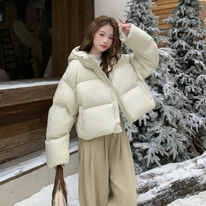 米白色连帽短款羽绒服女冬季新款超火好看高级小众加厚面包服外套图片