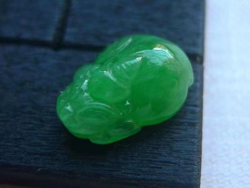 天然翡翠a货  揭阳冰种透光阳绿色玉器雕刻精致貔貅三脚金蝉珠宝