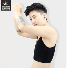 束胸les套头短款束胸衣女显胸小绷带加强塑胸内衣帅t纯棉超平背心