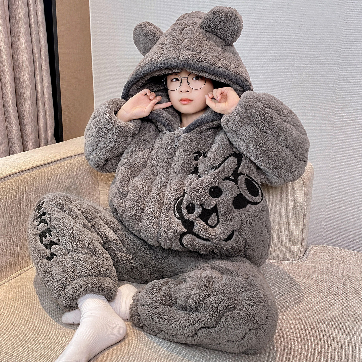 男童睡衣冬季三层夹棉加厚中大童珊瑚绒卡通皮卡丘家居服套装外穿