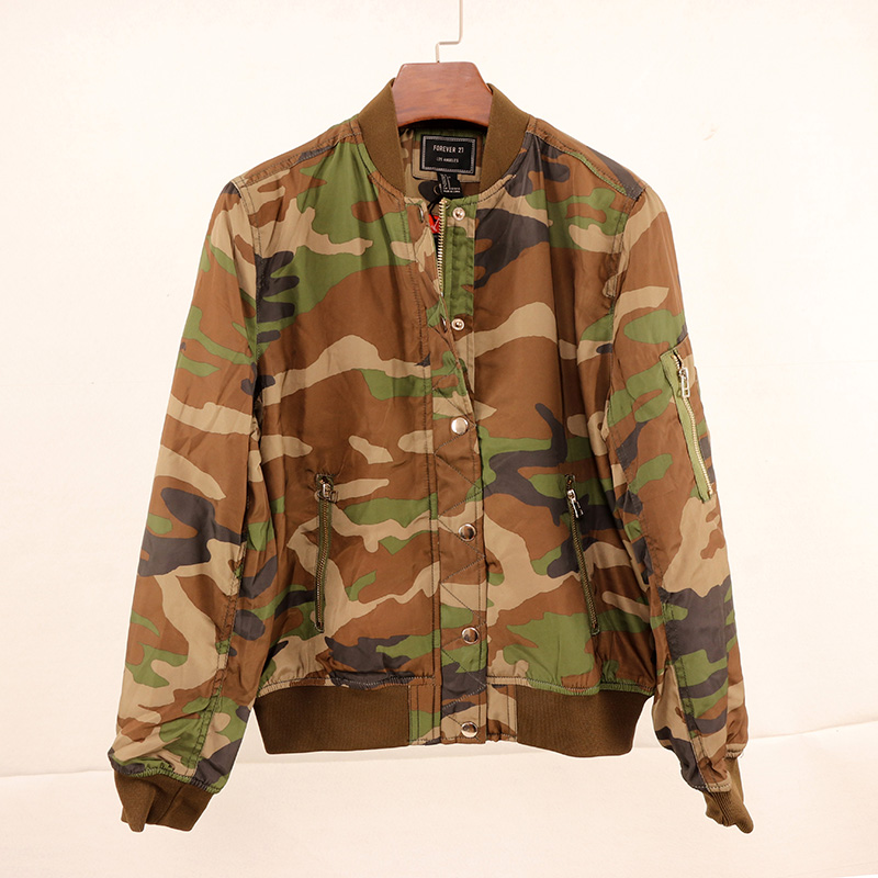 军绿迷彩带内里长袖外套