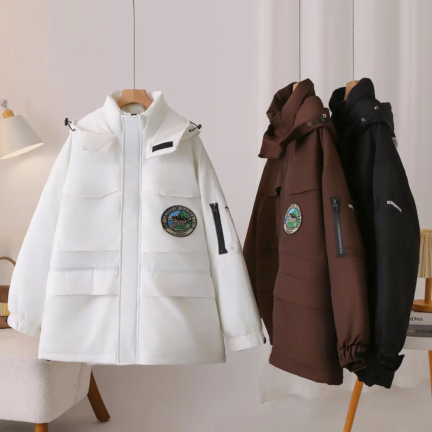 大码休闲款连帽工装刺绣贴标棉袄