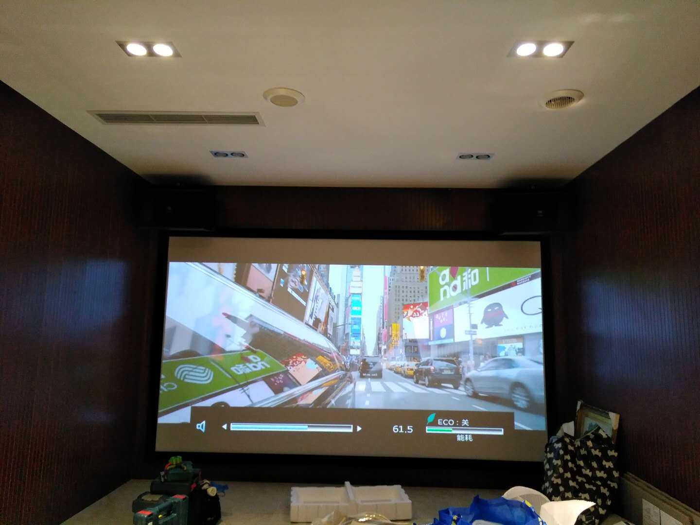 案例：伯爵山音乐大师7.1嵌入式影院&SVS PC2000低音炮 6年实体店
