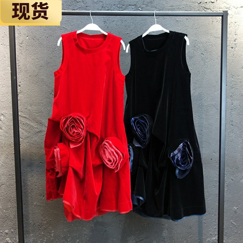 【现货】美美 主角光环绝杀质感丝绒玫瑰背心裙可盐可甜中长裙