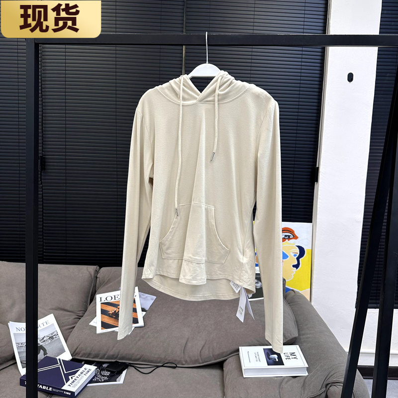 【现货】VC芭蕾⼩卫⾐ 日常好穿又防晒修身连帽t