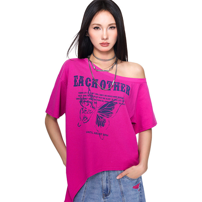 拓谷美式辣妹风一字领斜肩T恤女短袖玫红色蝴蝶印花绑带露肩上衣