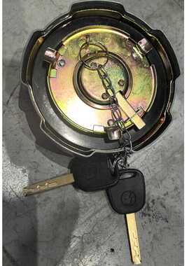 适用陕汽德龙X6000原厂铁油箱盖X5000SL5000金属防盗锁燃油箱盖