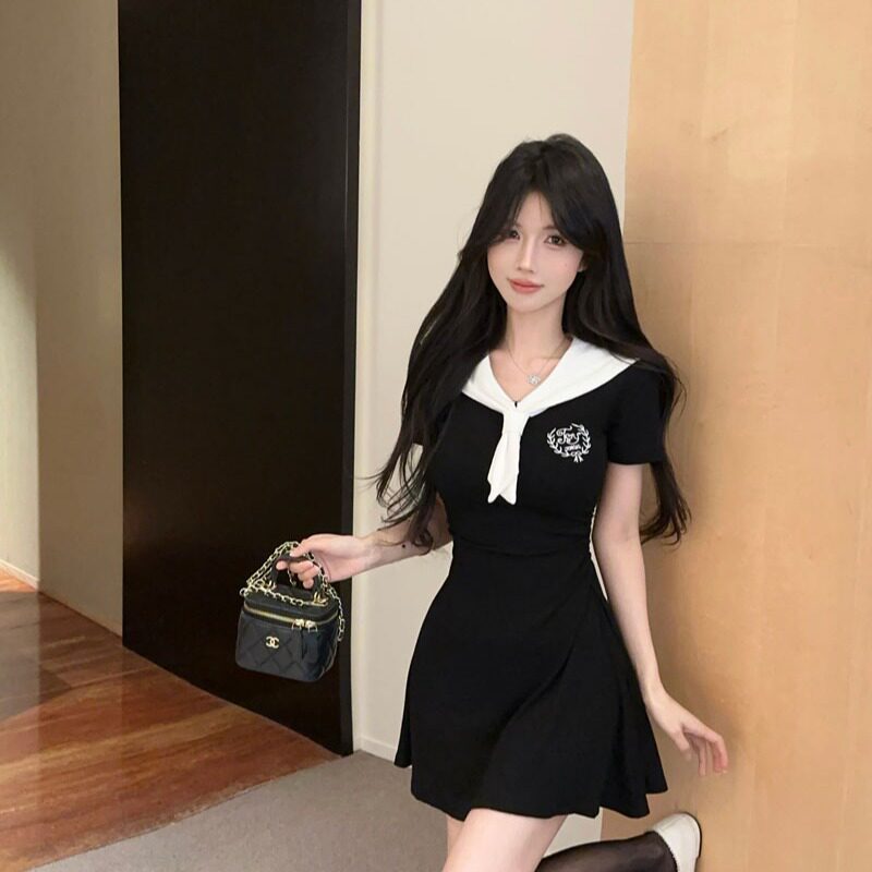 学院风收腰显瘦棉甜美减龄