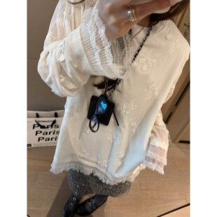 FILLE | 刺绣蕾丝t miu系叠穿氛围甜美重工内搭长袖打底套头小衫