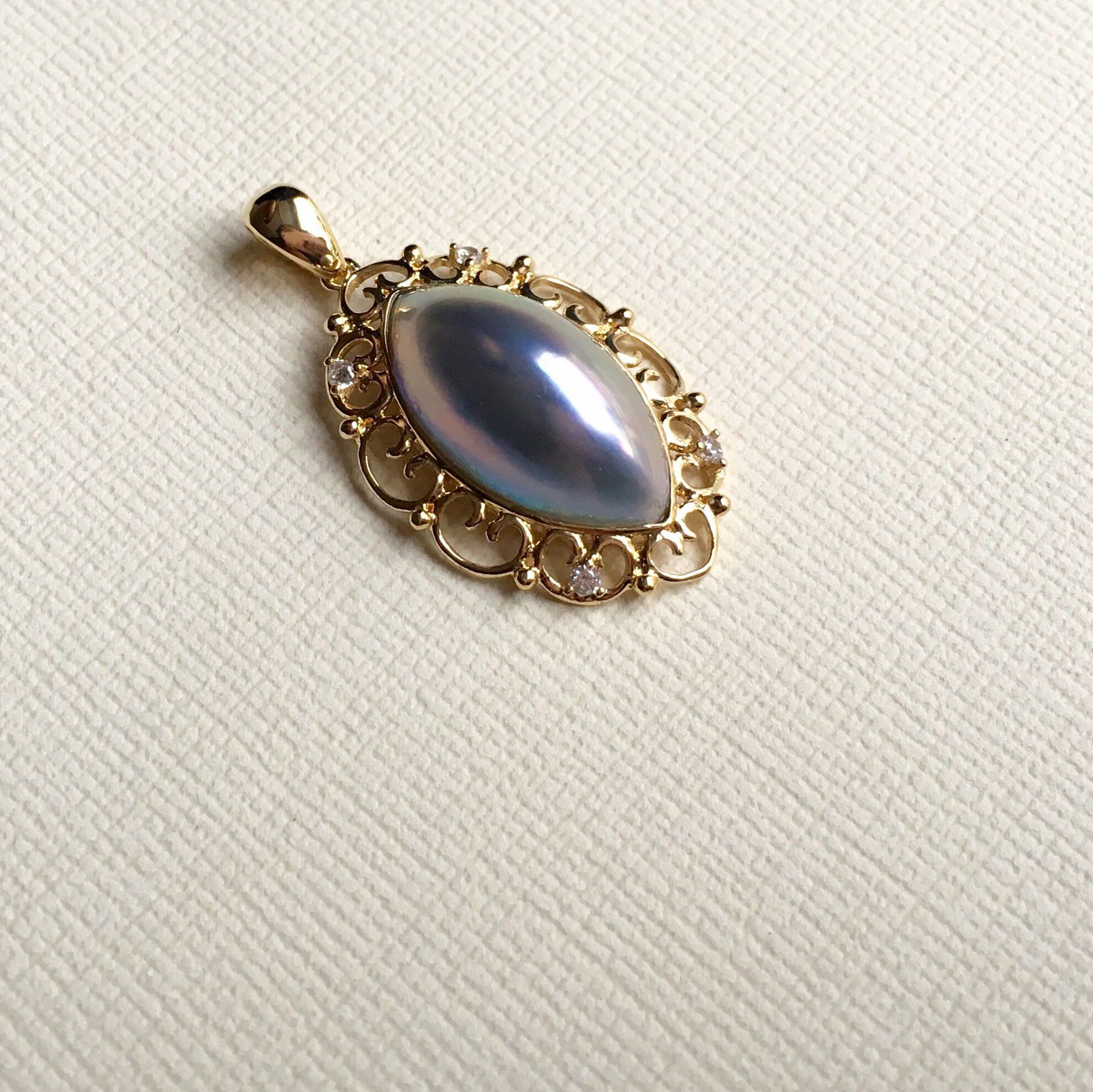 特级奢华海水马贝吊坠 爆光蓝马眼海水马贝吊坠 18k金锆石拉丝边