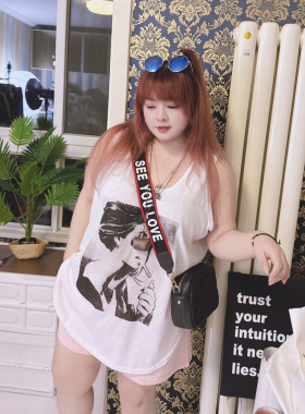 300斤高街欧美风内搭外穿背心潮人舒服竹节棉hello胖妞特大码女装