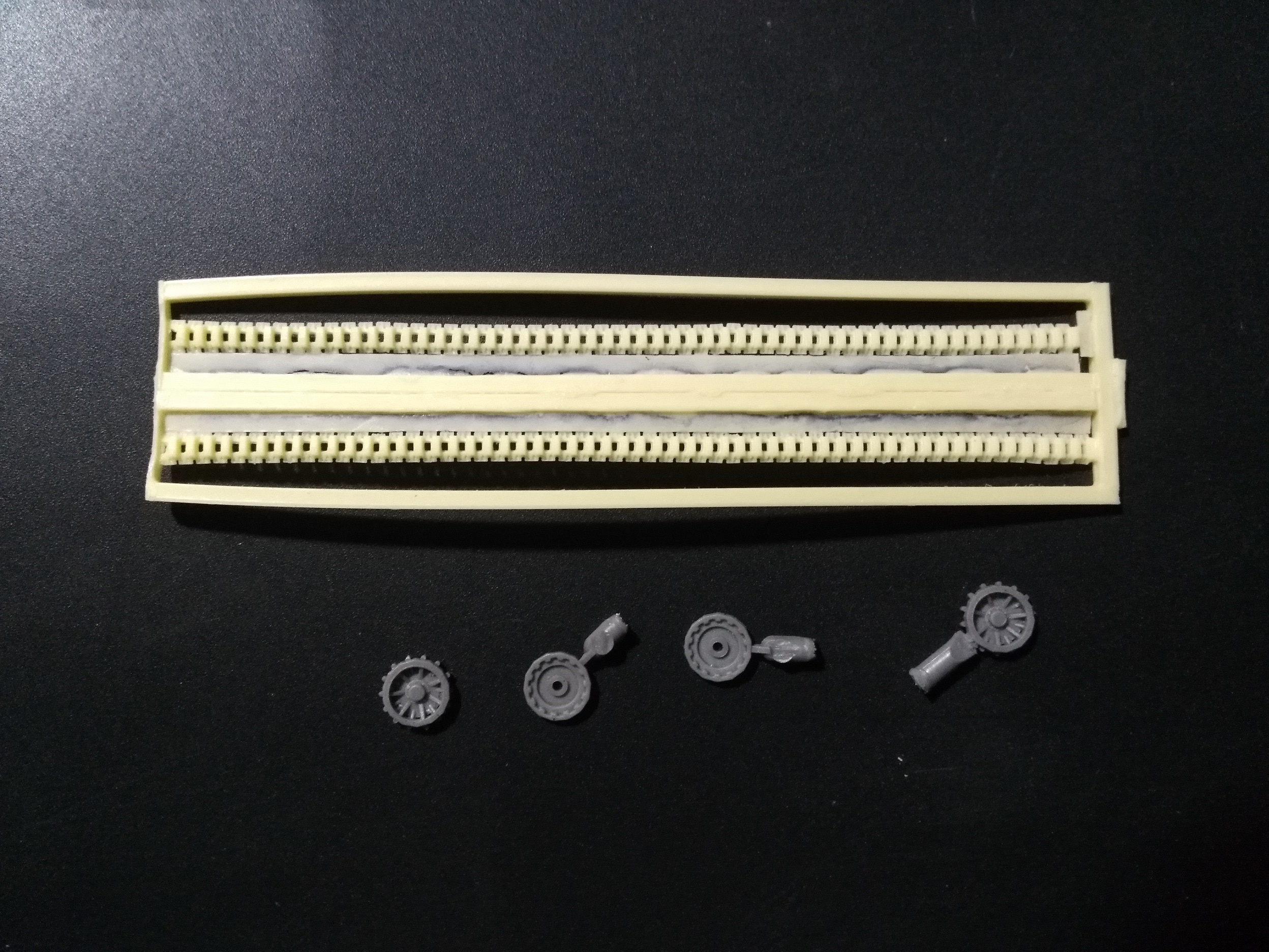 1/72树脂履带251装甲车威龙