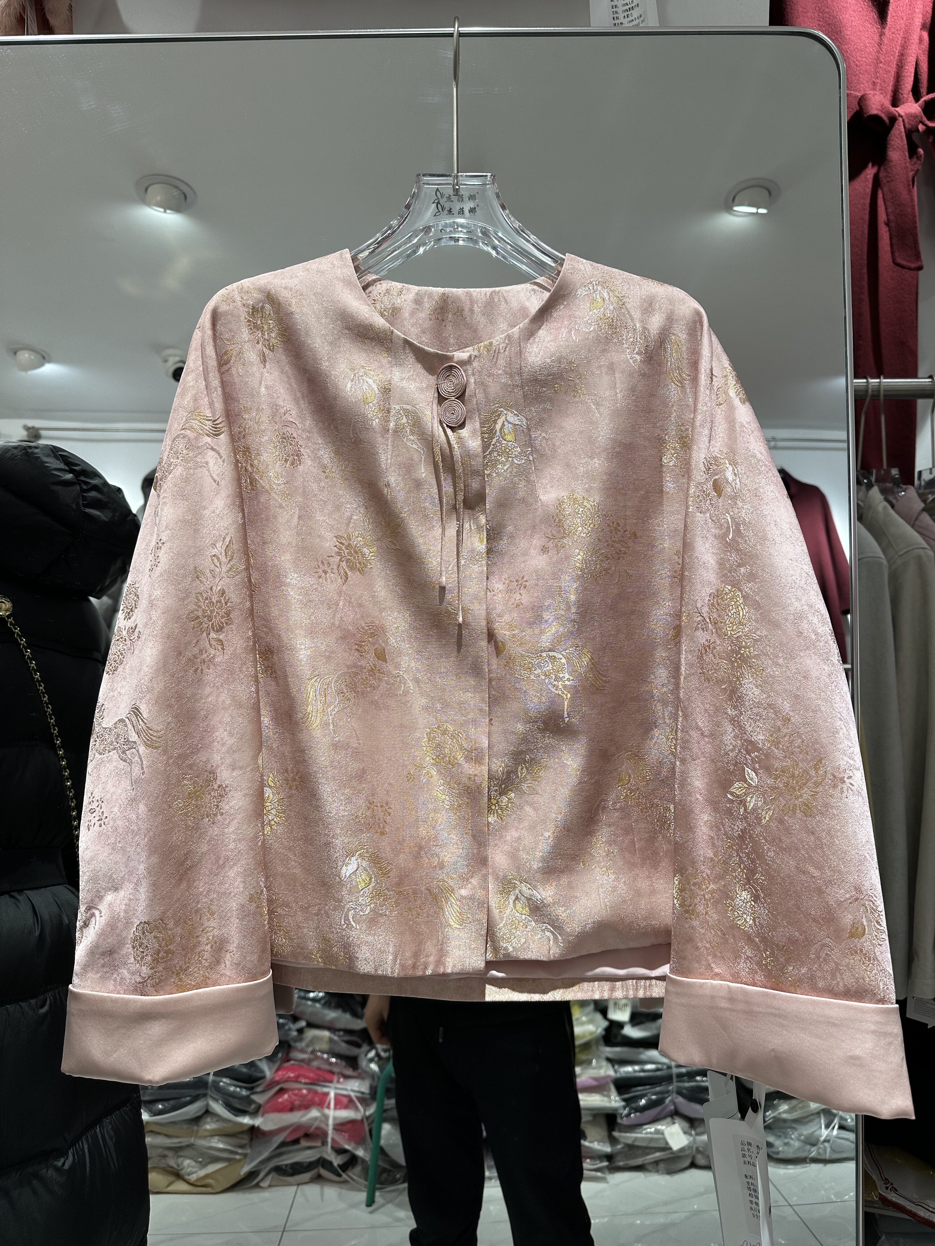 2026春款香姿菲怡2602女装圆领暗纹国风千里马直筒高级感气质外套