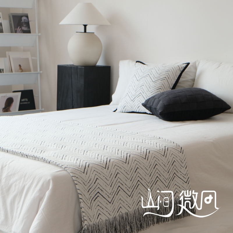 现代简约搭毯搭巾意式极简新中式样板间床尾毯盖黑白几何民宿床旗-封面