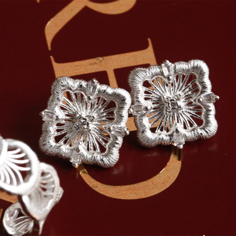 银织蕾丝丨重工版古董感纯银耳钉