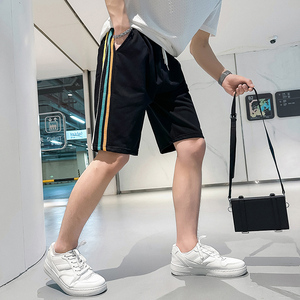 B323-DK10-P48控68社会小伙休闲短裤男店主风条纹拼接五分裤图片