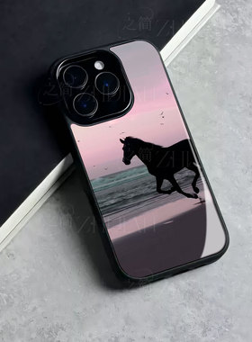 苹果17promax海滩奔马玻璃手机壳马年新年祝福有钱适用苹果华为三星S25ULTRA荣耀300PROOPPOA6PROVIVOS30PROM