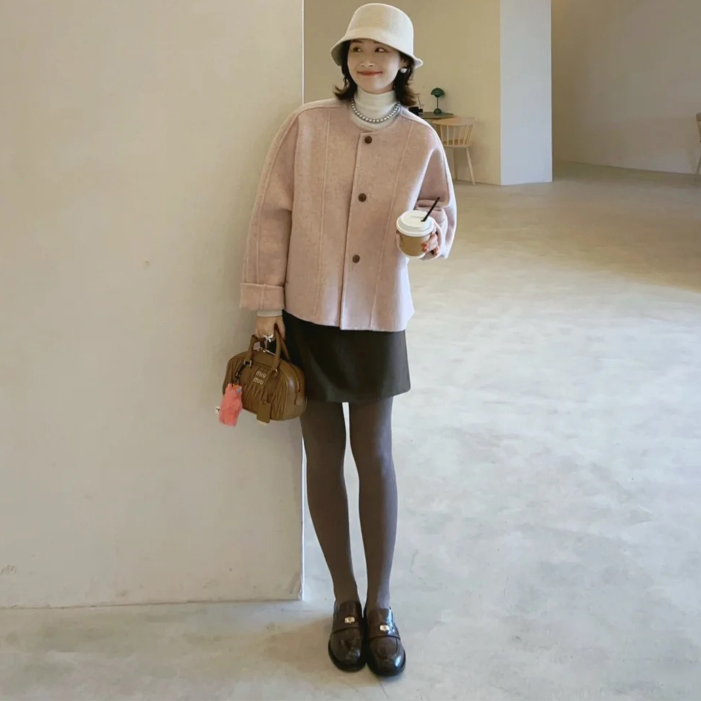 高级感粉色毛呢外套女秋冬短款