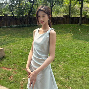 法式气质无袖背心连衣裙女夏季新款收腰显瘦褶皱A字短裙小个子