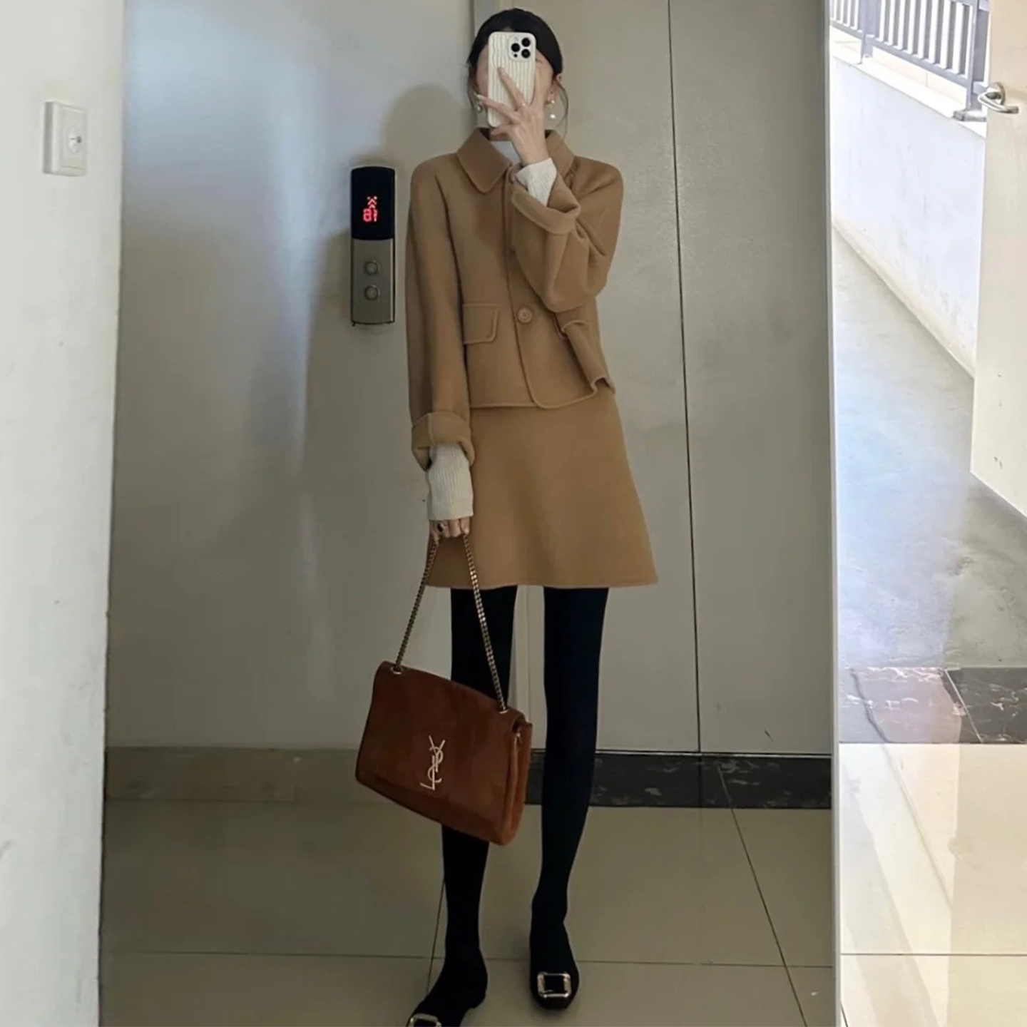 驼色小香风毛呢外套半身裙两件套