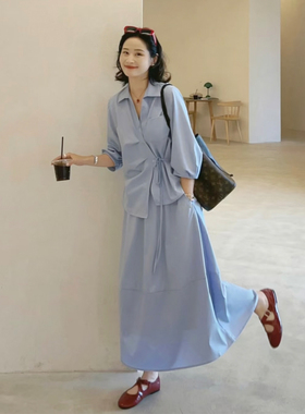 蓝色衬衫半身裙套装女春夏收腰绑带两件套气质显瘦通勤休闲设计感