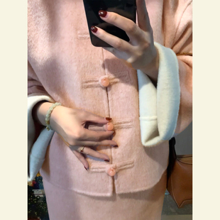 新中式国风烟粉色毛呢套装女秋冬季盘扣轻奢呢子外套半身裙两件套