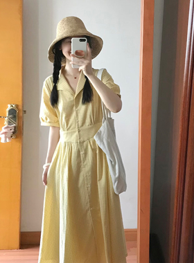 温柔气质奶酪黄色格纹连衣裙女夏季小个子收腰系带长款显瘦裙子