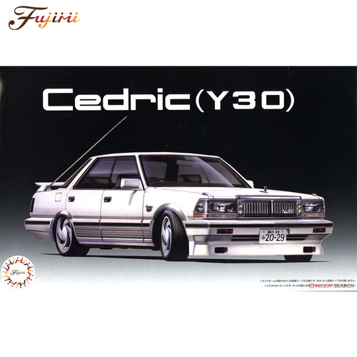 文华 富士美1/24 尼桑 CEDRIC 4门硬顶 (Y30)  04782 拼装模型