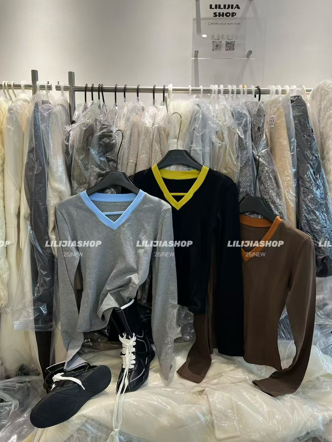 MIDO家 2025秋冬新款韩版时尚百搭修身显瘦V领长袖磨毛打底衫T恤