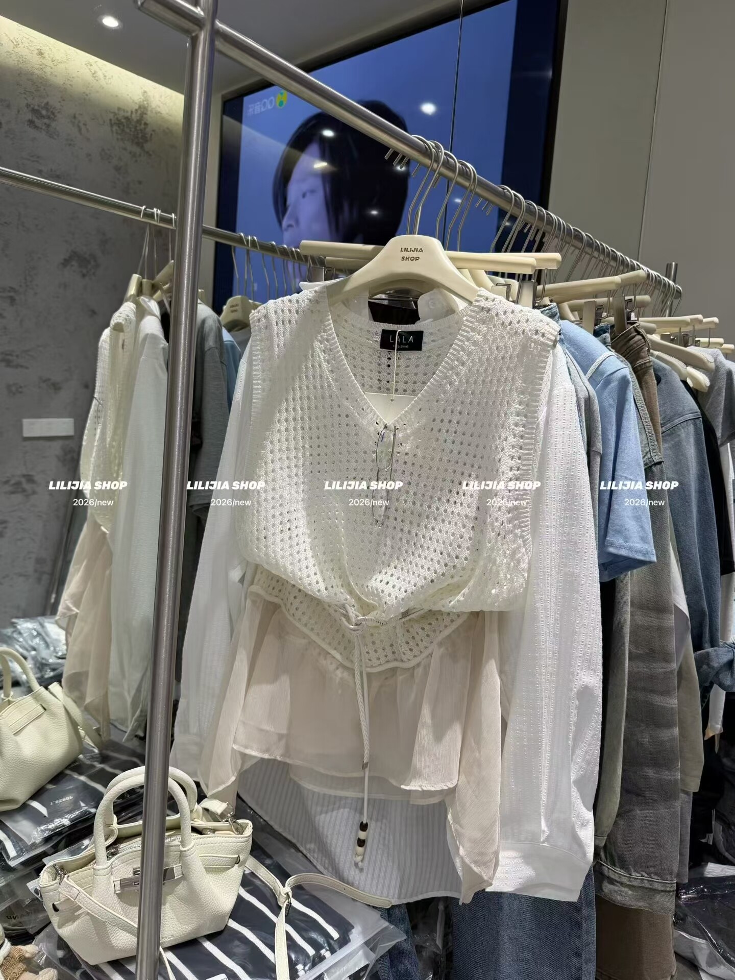 MIDO家 2026新款韩版时尚百搭显瘦高级感气质镂空针织背心裙女