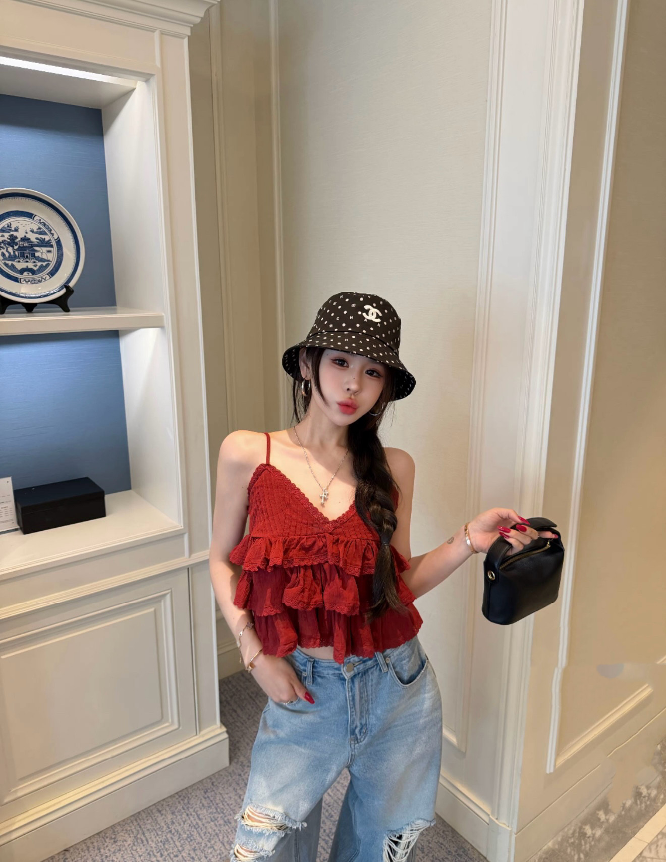 MIDO家 2026夏季韩版时尚百搭显瘦红色荷叶边吊带蕾丝拼接背心女