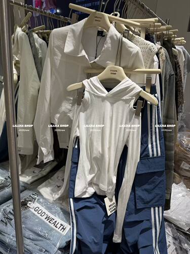 MIDO家 2026夏季新款韩版时尚百搭设计感修身显瘦漏肩连帽上衣