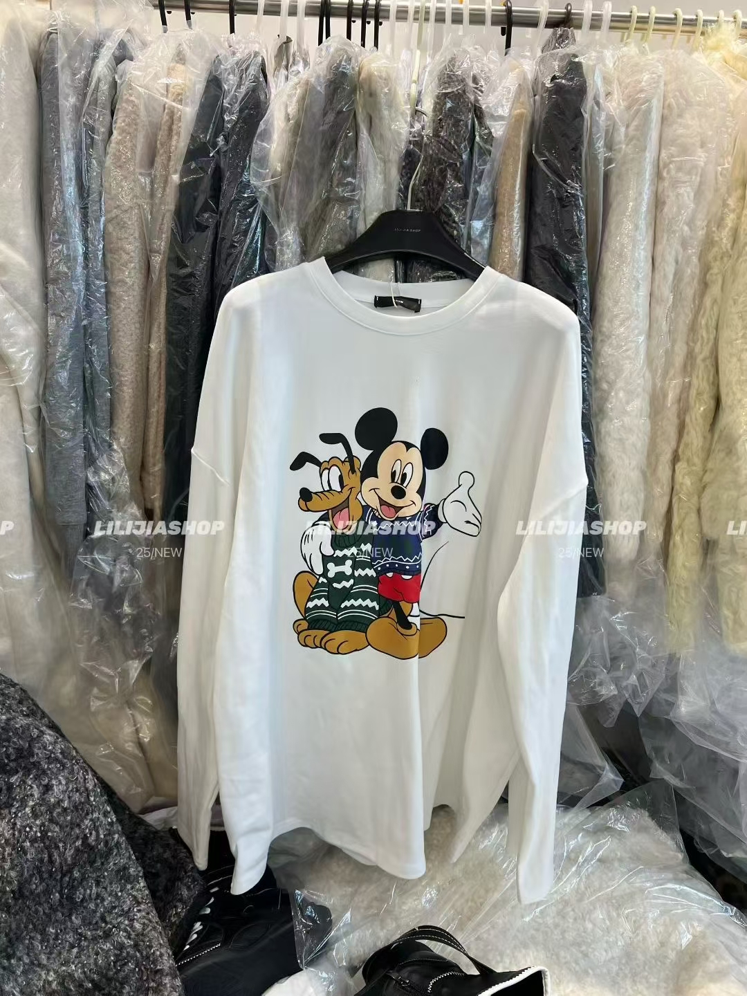 MIDO家 2025秋冬新款韩版时尚百搭宽松显瘦卡通印花加绒长袖T恤女