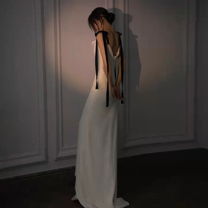 프랑스어 간단한 새틴 라이트 웨딩 드레스 새로운 스타일 우아하고 슬림 연회 이브닝 드레스 하이 엔드 라이트 럭셔리 틈새 여성