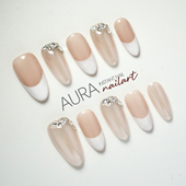 AuraNail 温柔风裸色碎钻 法式 月漾白纱 纯手工穿戴甲高级中长款