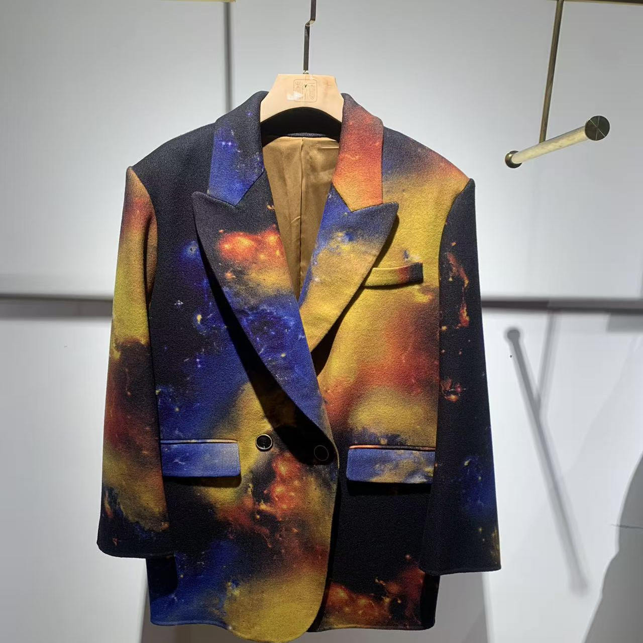 25新双面印花西装阔版外套