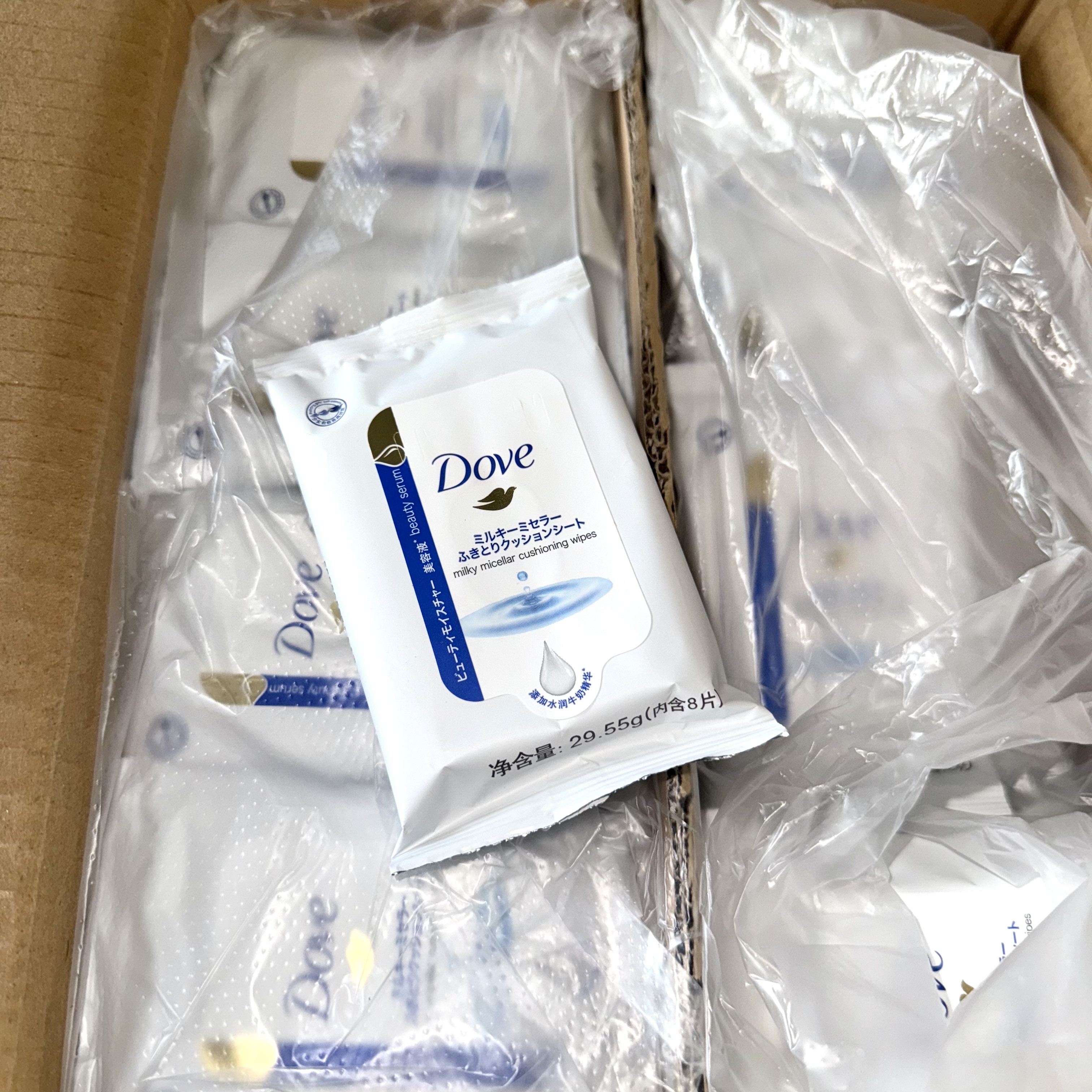 牛奶润肤气垫微米卸妆湿巾