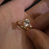 S925纯银爆闪鸽子蛋戒指女款 小众设计复古精致高级感马眼钻食指戒