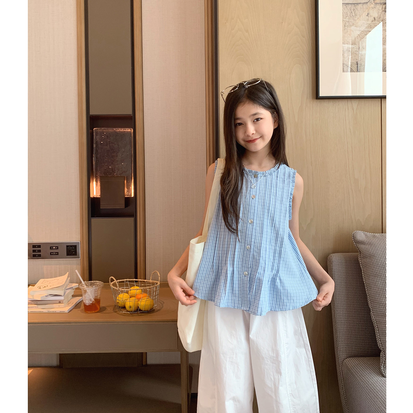 女大童无袖娃娃衫2026夏季新款青少年韩版蓝格背心上衣初中生衬衫