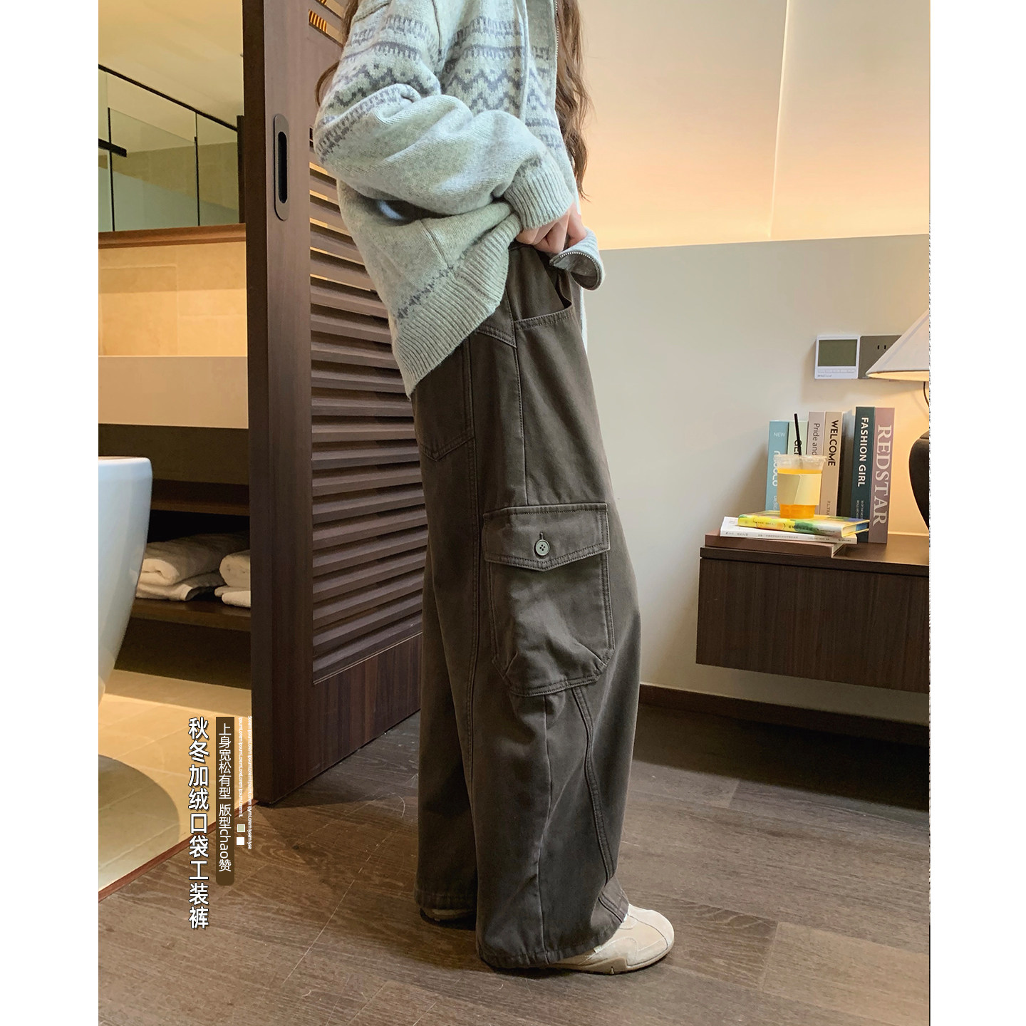 女大童咖色加绒工装裤2026冬季新款青少年做旧休闲弯刀裤亲子长裤