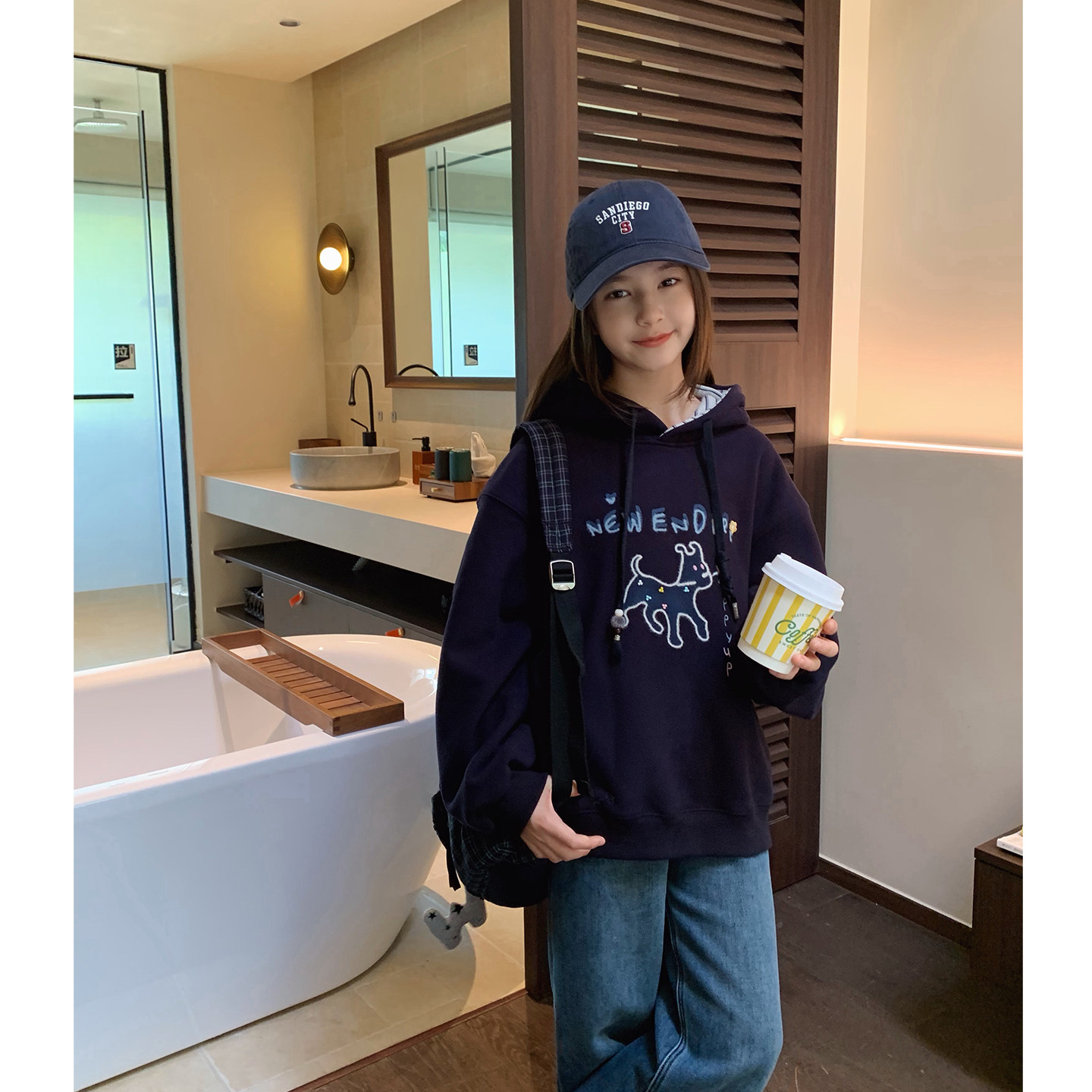 女大童加绒连帽卫衣2026冬季新款青少年学院风卡通帽衫学生厚上衣