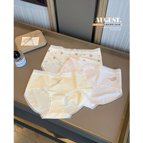 童趣小熊蝴蝶结蕾丝抑菌三角内裤